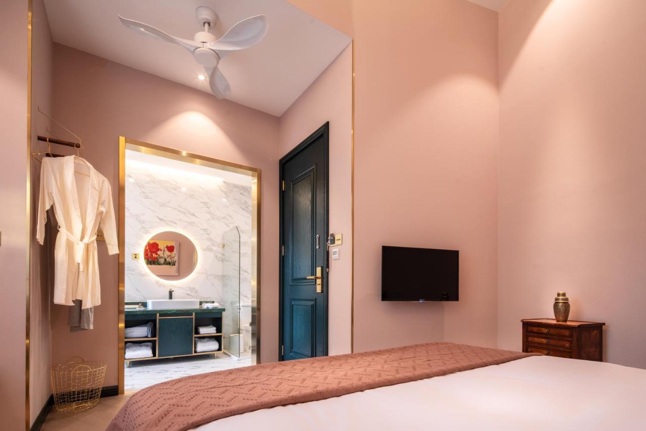 มูนแอนด์ชาลิซ Hotel คุนหมิง ภายนอก รูปภาพ