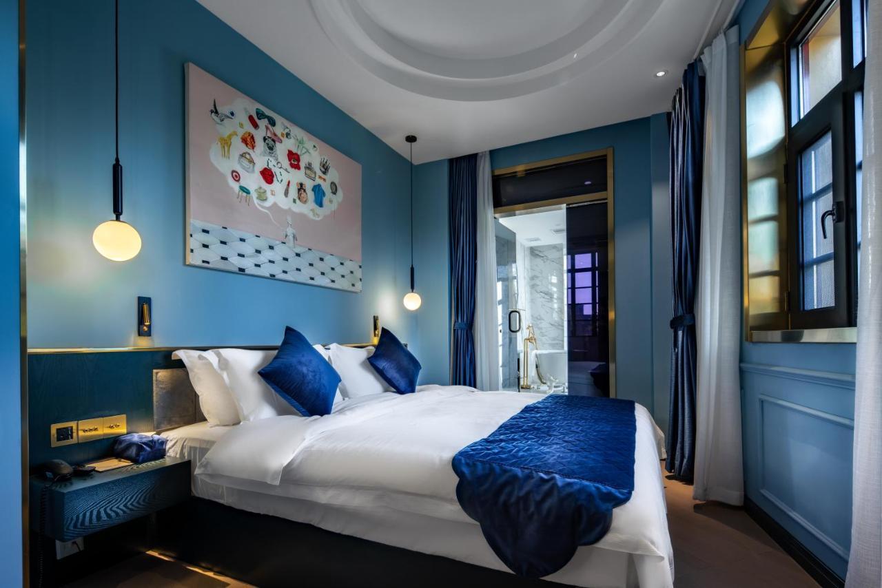 มูนแอนด์ชาลิซ Hotel คุนหมิง ภายนอก รูปภาพ