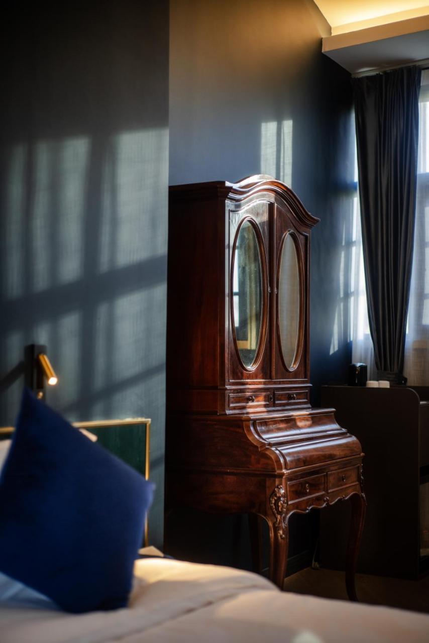 มูนแอนด์ชาลิซ Hotel คุนหมิง ภายนอก รูปภาพ