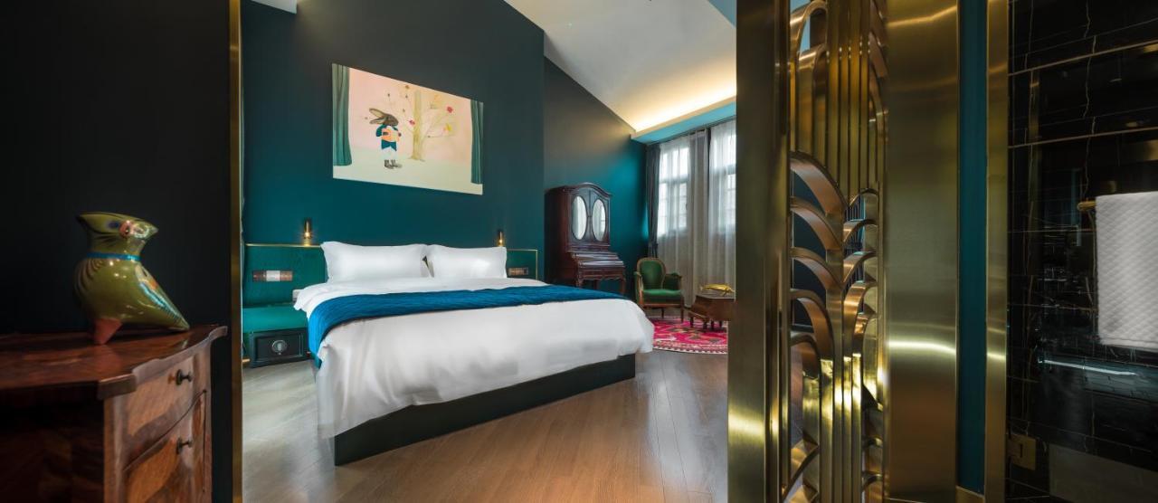 มูนแอนด์ชาลิซ Hotel คุนหมิง ภายนอก รูปภาพ